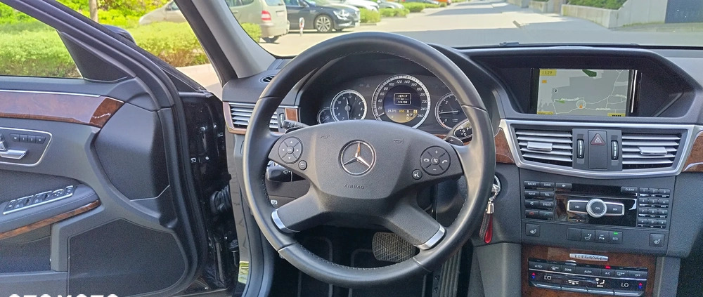 Mercedes-Benz Klasa E cena 67900 przebieg: 114000, rok produkcji 2012 z Warszawa małe 191